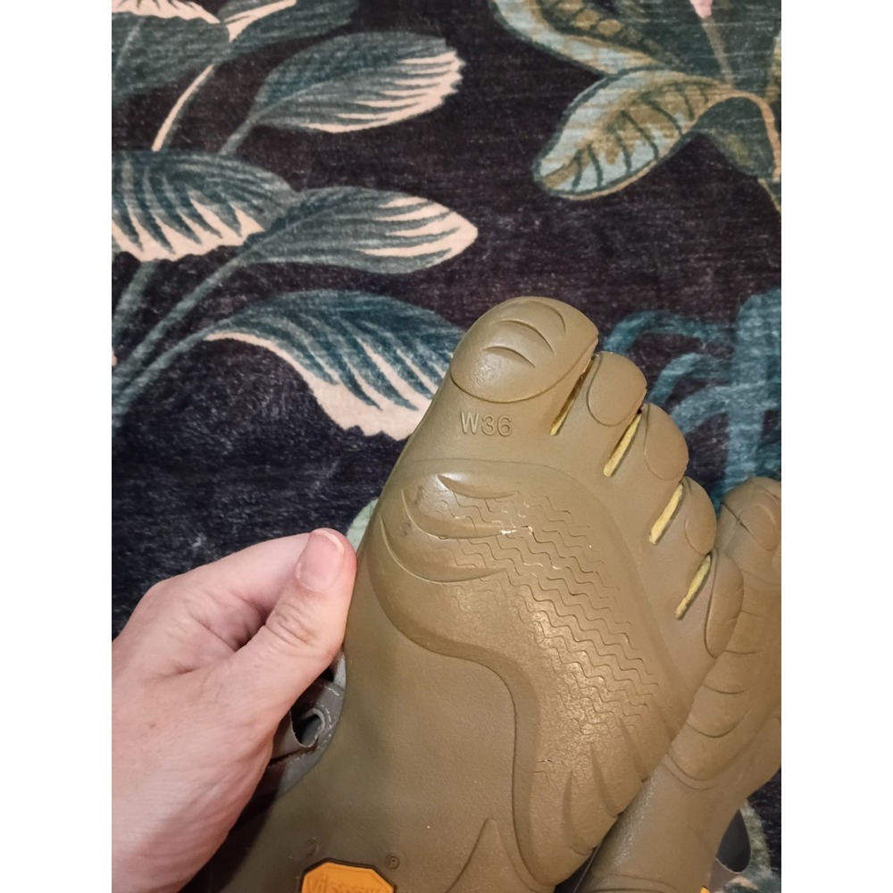 Vibram FiveFingers Classic Barefoot Shoes Womens 5.5-6 EU 36 Gray Yellow - Picture 7 of 7